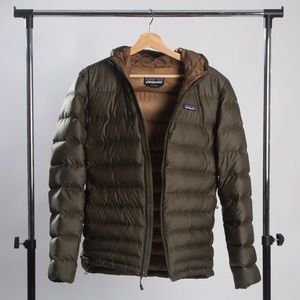 Patagonia Hi-Loft Down Hoodie (Industrial Green)